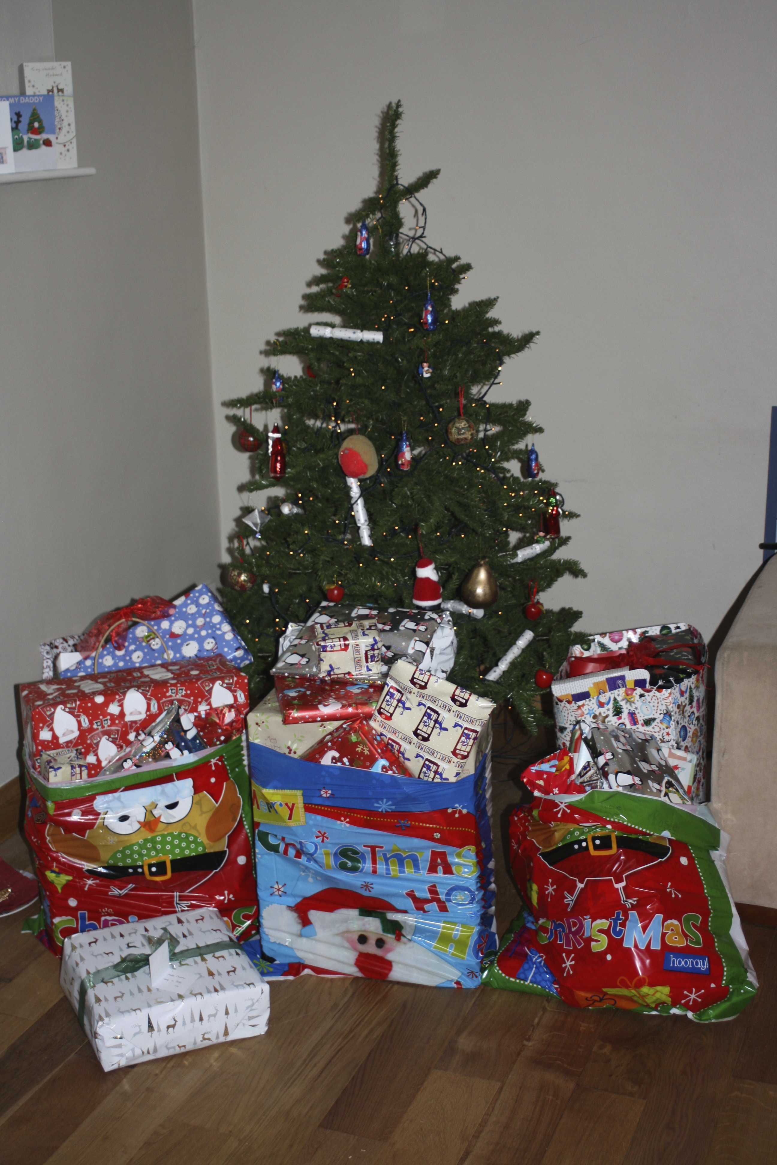 Christmas tree, Christmas, Christmas comes too early, presents
