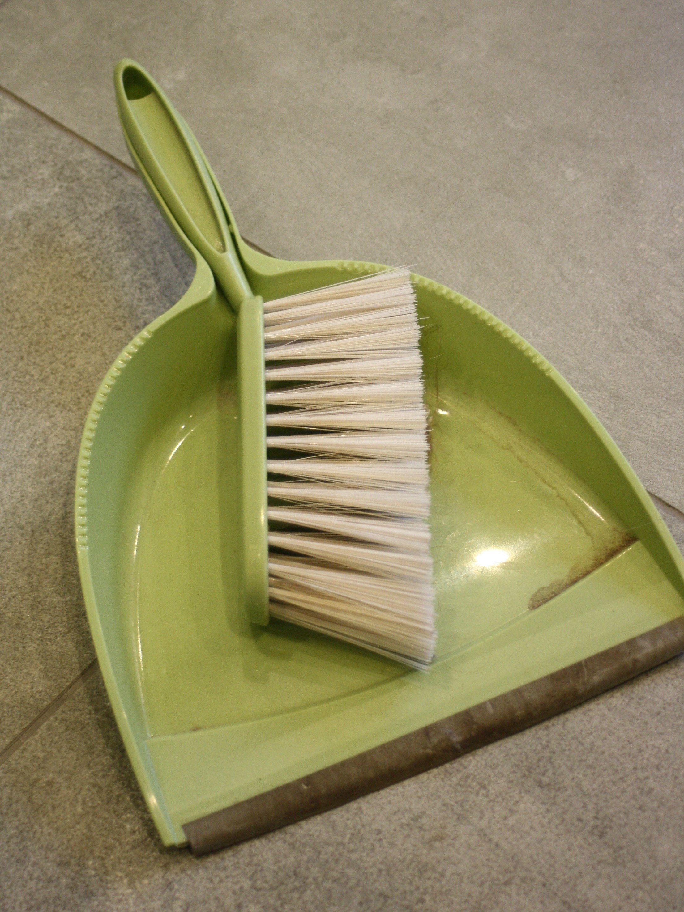 Dustpan and brush, Son, Wrappers, Teenagers