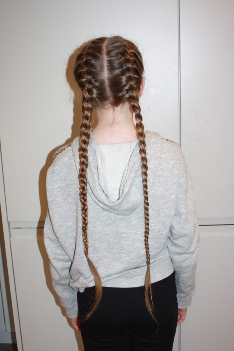 Daughter, Panto, Hair