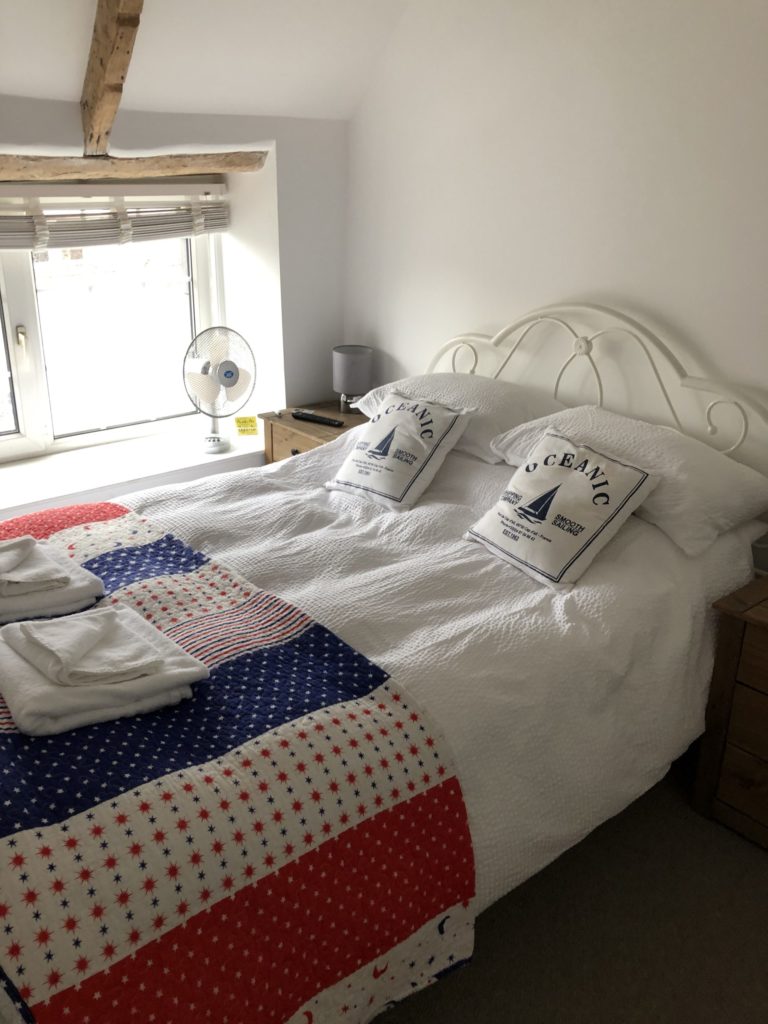Bed, Airbnb, Padstow, Holiday, Our first Airbnb experience