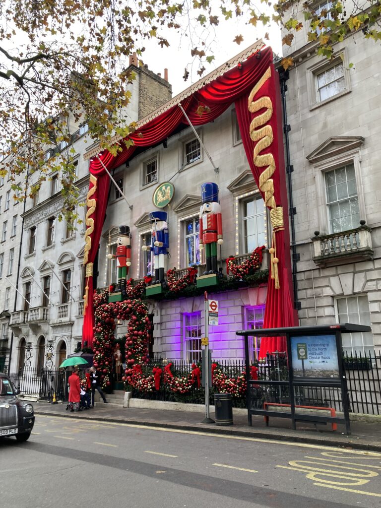Annabel's, London, Christmas, Christmas decorations, Silent Sunday, My Sunday Photo