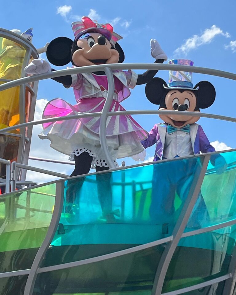 Mickey Mouse, Minnie Mouse, Disneyland Paris, Disneyland, Disney parade