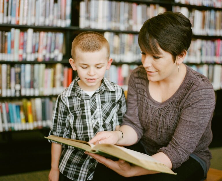 Teacher, Teacher and pupil, Library, Reception teacher