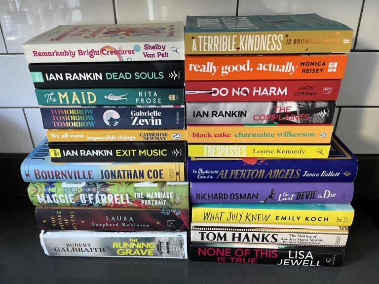 Books, Reading, Books I read in 2023, Two piles of books next to each other